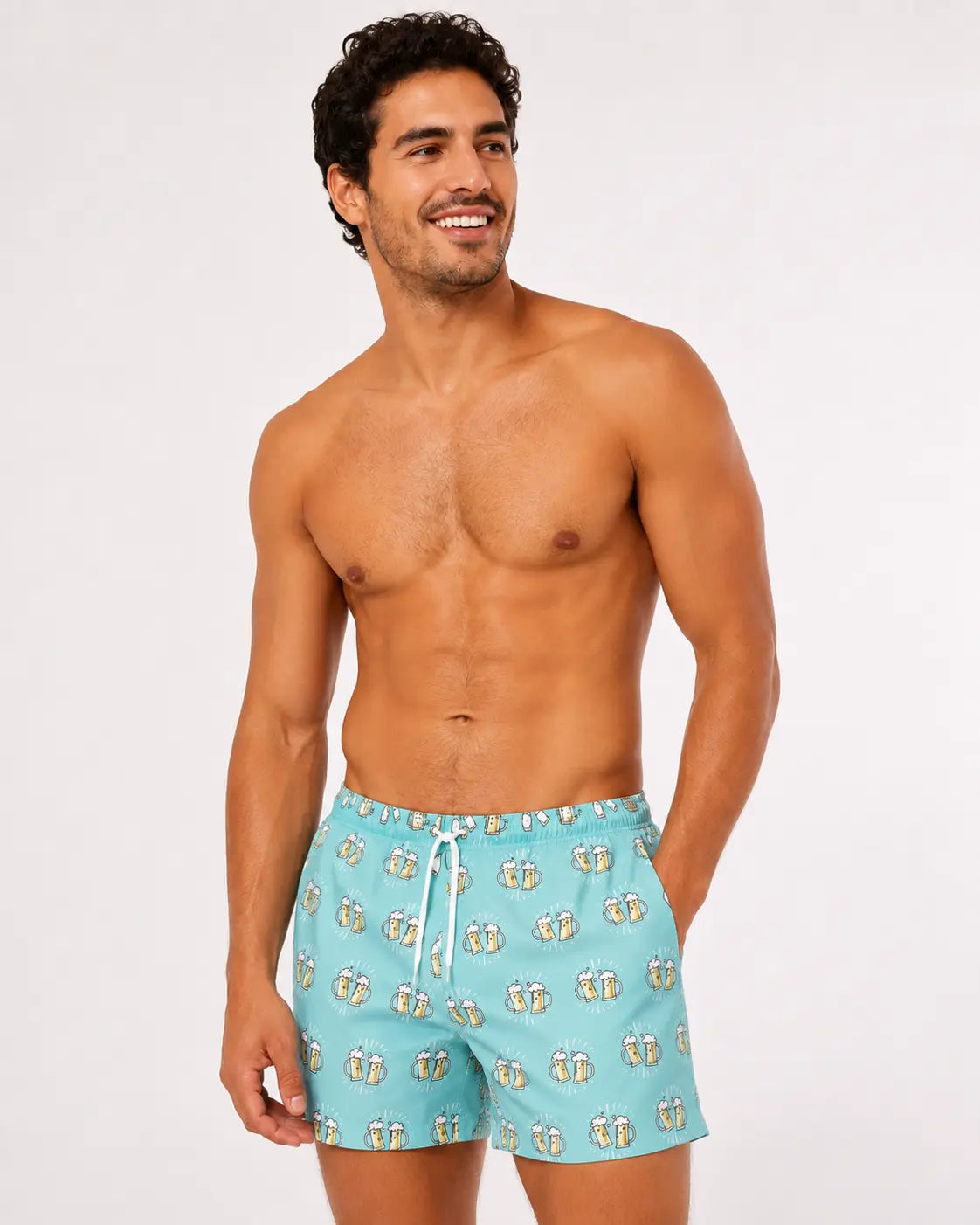 Modelo con pantaloneta de hombre Jackman estampado Jarrones, jarras de cerveza brindando en cian, secado rápido y filtro UV